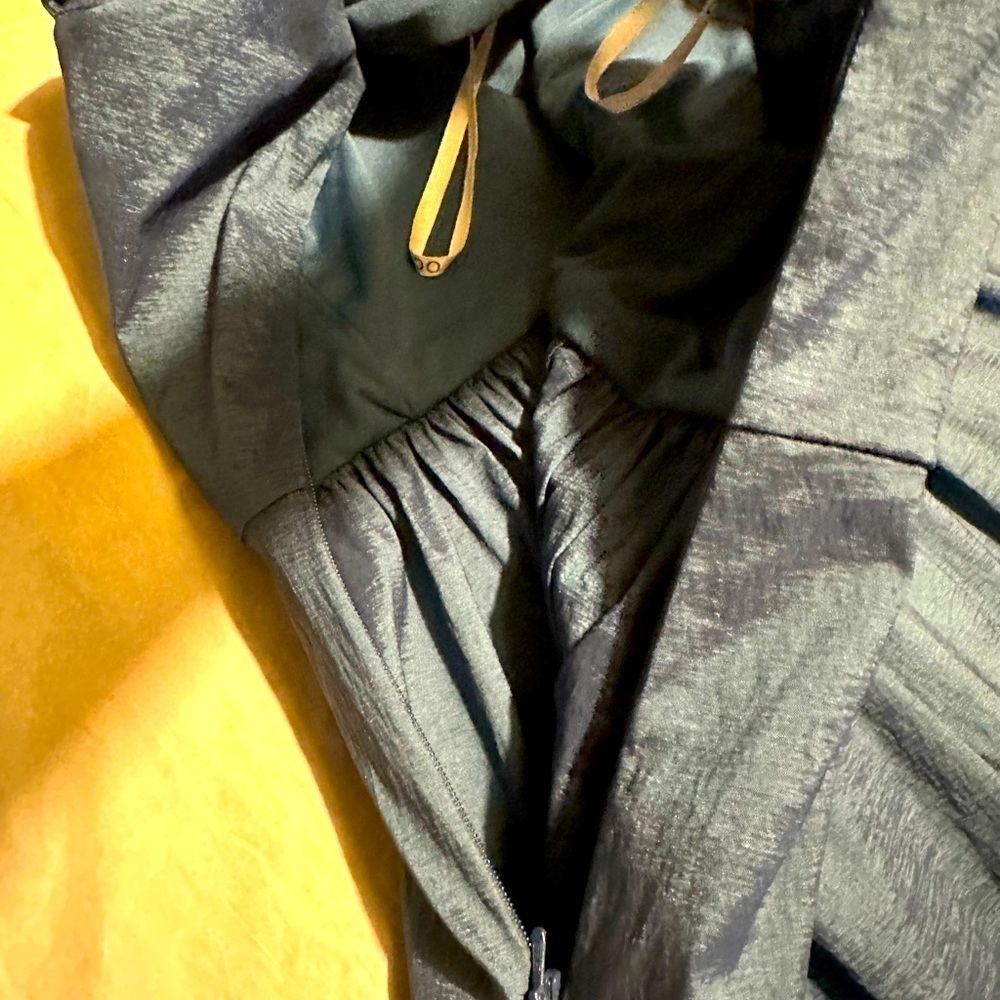 Dress for a formal occasion excellent condition size 4 - Picture 9 of 9